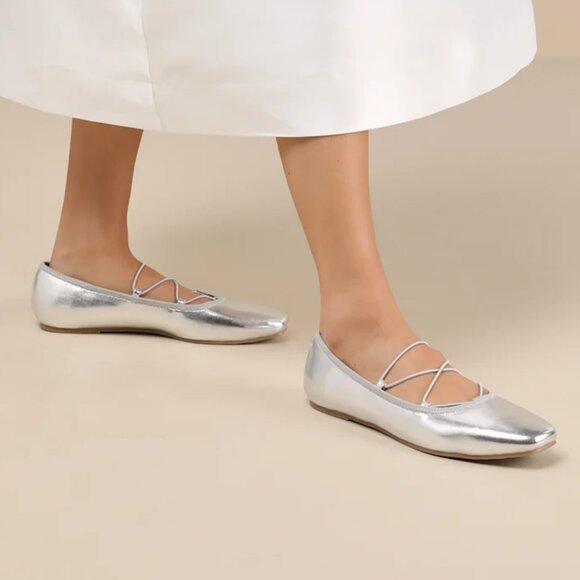 Lainny Silver Strappy Ballet Flats/NIB/Size 8 - Picture 2 of 12